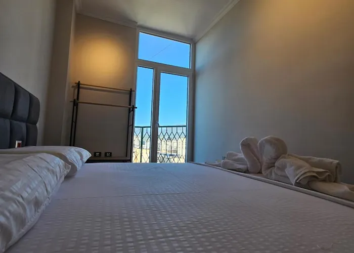 Sky Center Apartment *