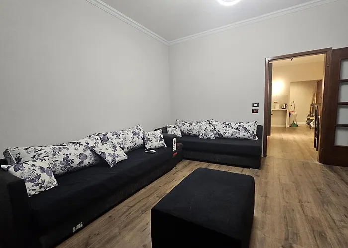 Sky Center Apartment *