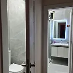 Sky Center 地拉那