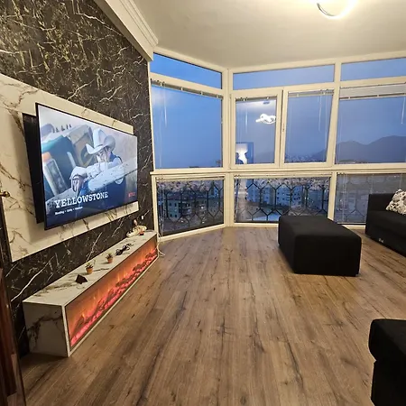 Sky Center Апартаменты Тирана